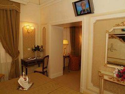 Champagne Garden Hotel Rome Bilik gambar