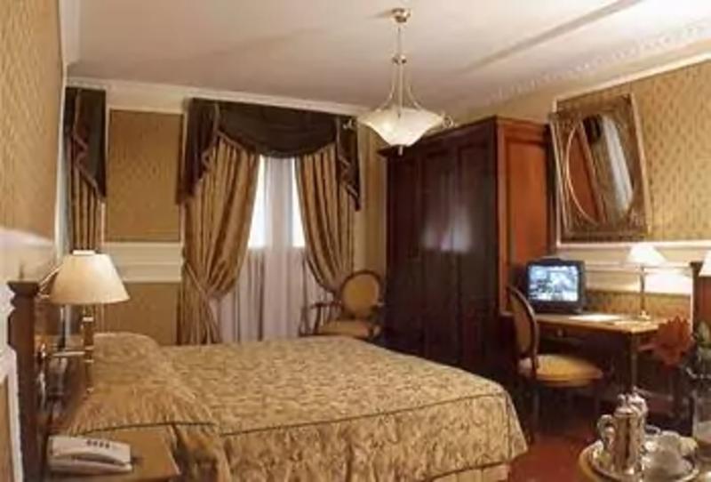 Champagne Garden Hotel Rome Luaran gambar